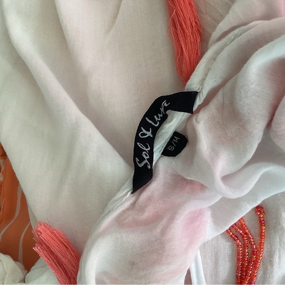 Coverup/tassels - Picture 3 of 3